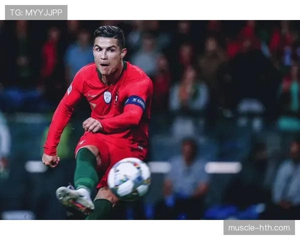 足球巨星深情回顾职业生涯:从青涩少年到荣耀巅峰的成长之路 足球巨星深情回顾职业生涯:从青涩少年到荣耀巅峰的成长之路